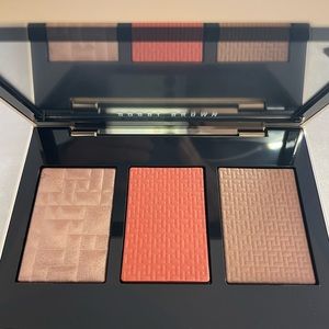 Bobbi Brown Sculpt & Glow Palette - Medium - New in Box